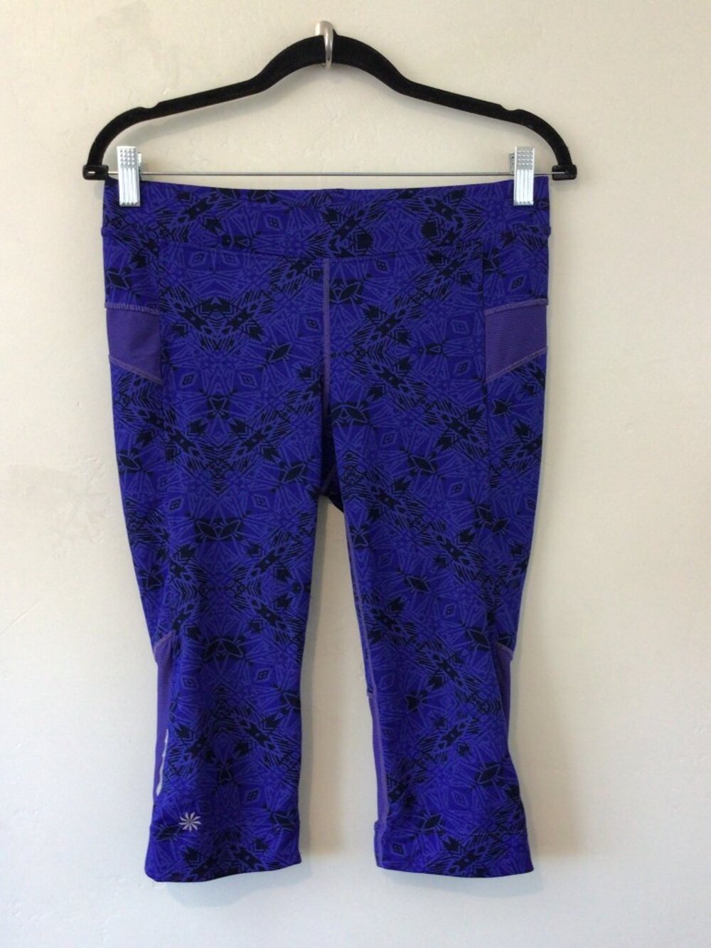 Athleta Blue Print Cropped Athletic Pants